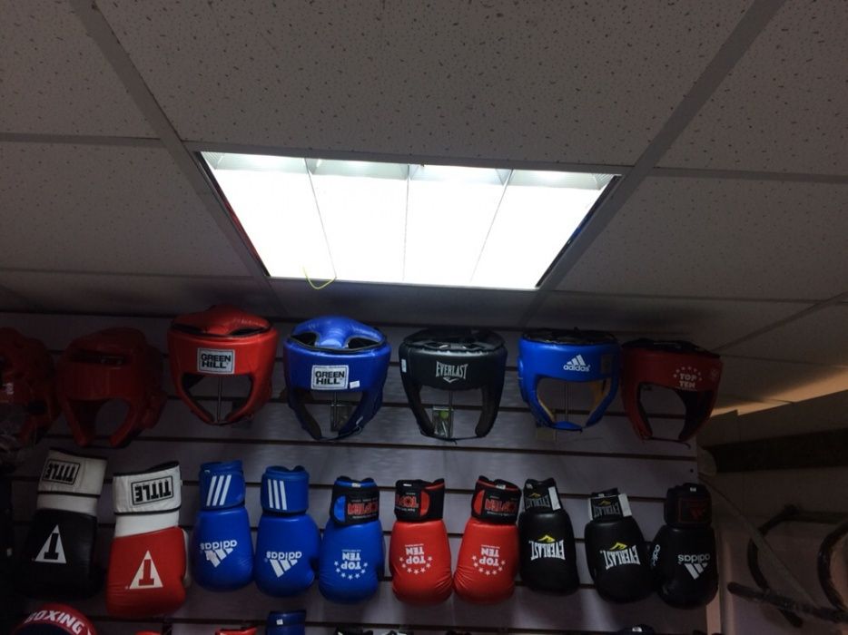 Шлемы для бокс и карате таэвондо