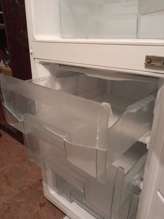 Холодильник Samsung