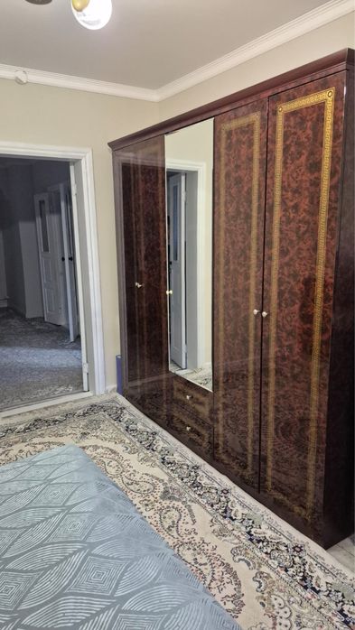 Спальний гарнитур б/у