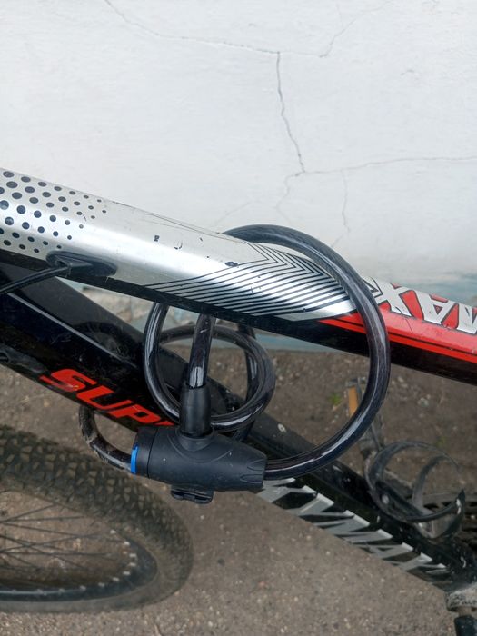 Велосипед на ходу, быстр!