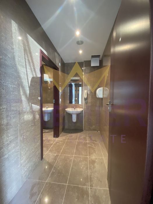 Продава се Заведение в Варна, Метро - 63 кв.м за 2287 €/кв.м - Снимка #4