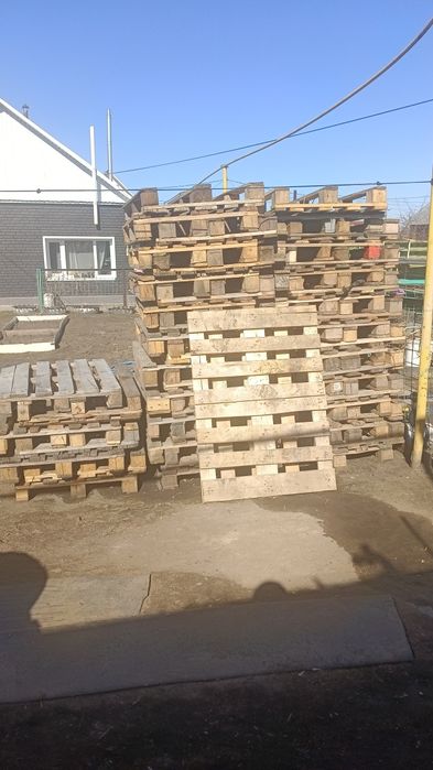 Поддоны продам в наличии б/у