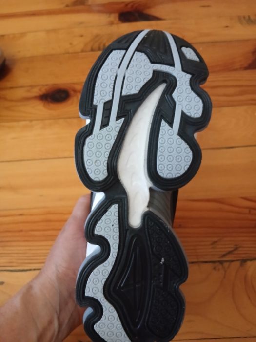 Маратонки NEW BALANCE 2000