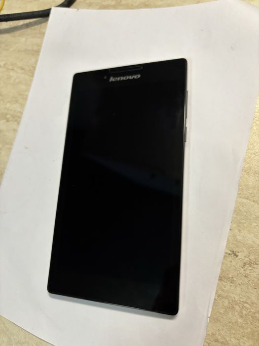 Lenovo tab 2 a7.