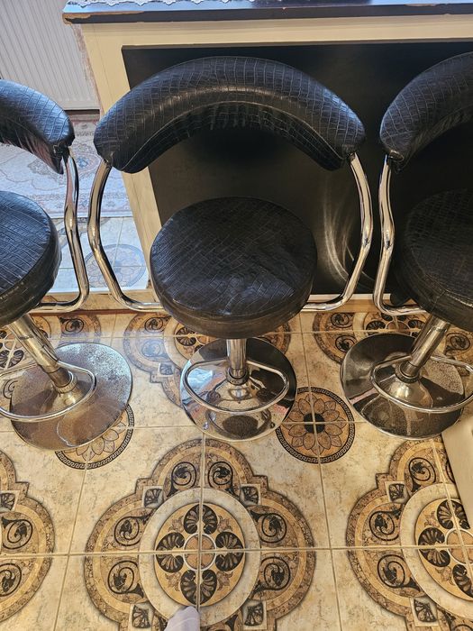 Scaune de bar din piele