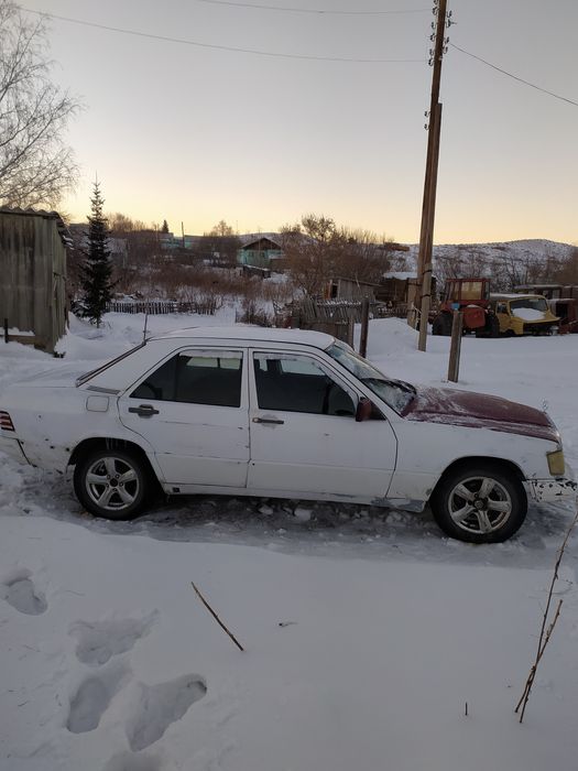 Продам Мерседес 190