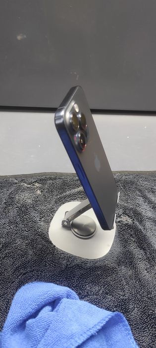 Iphone 15 pro продам