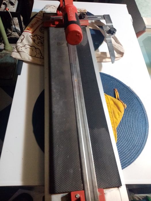 Mașina gresie raider