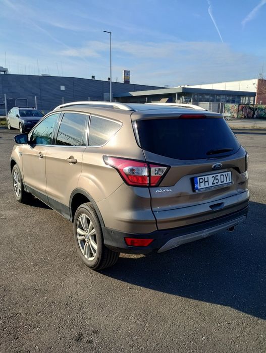 Vînd sau schimb Ford kuga benzina