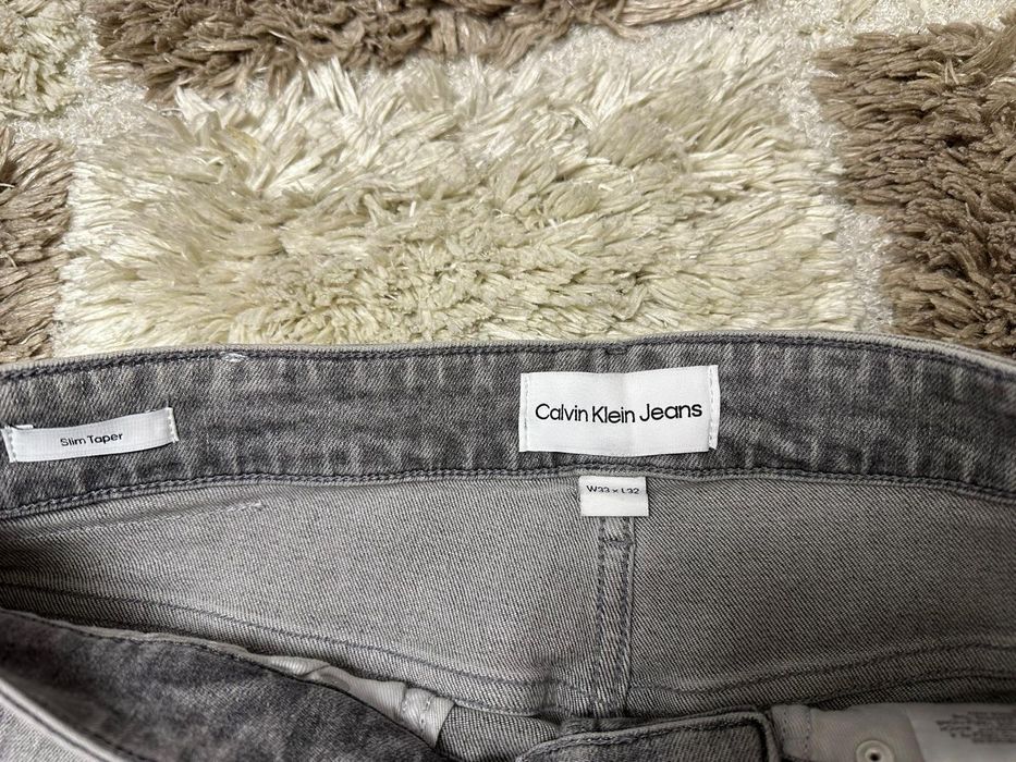 Vind Blugi Calvin Klein