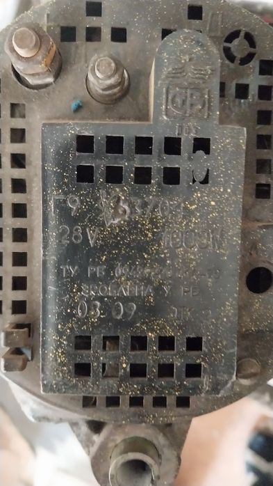 Генератор  24 вольт  на трактор с двигателем Д-160, Д-170 маде СССР