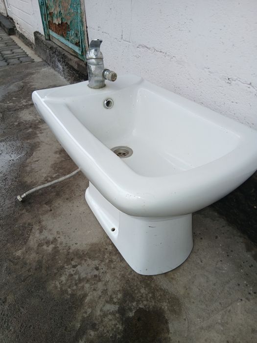 Бидэ в хорошем состоянии