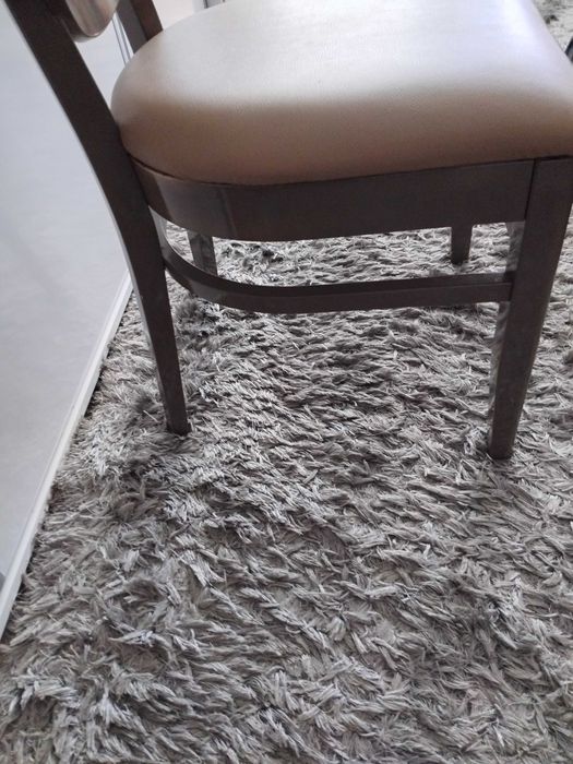 Столове за Дома и Заведения