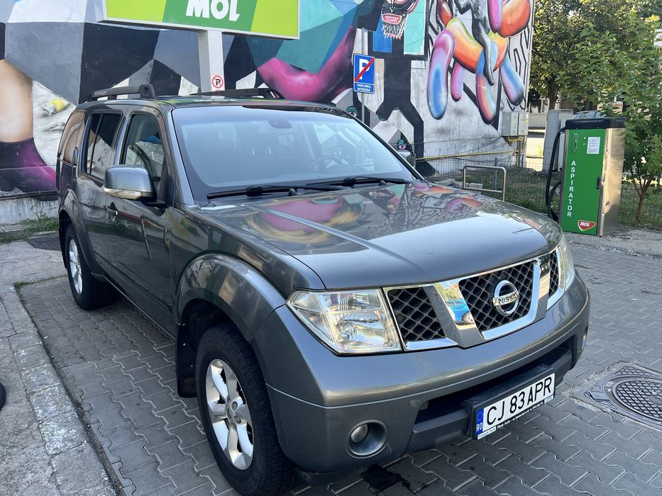 NISSAN Pathfinder