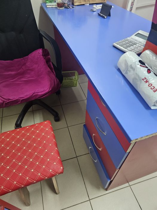 Продам Офисная мебель