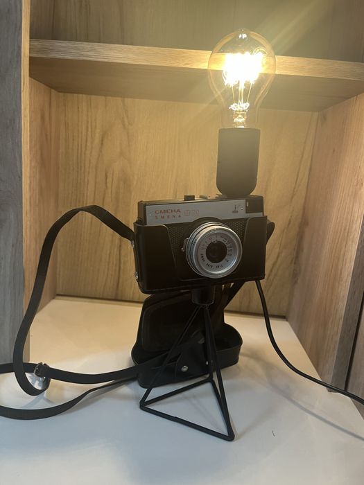 Настолна  лампа.