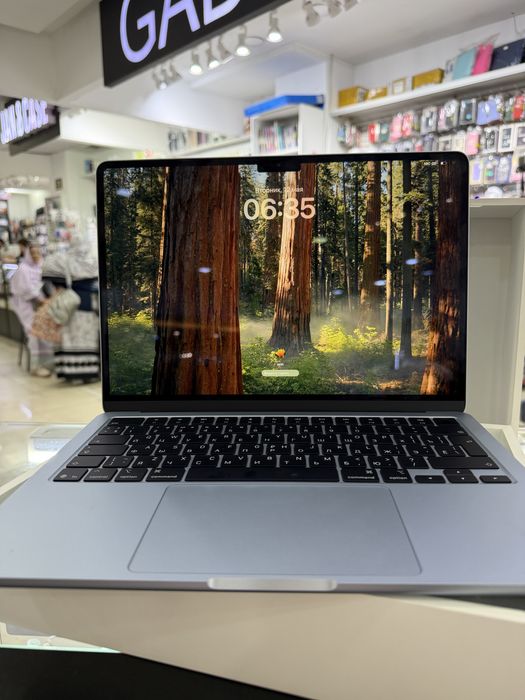 MacBook Air 13 M4 16/512/100% 12 циклов
