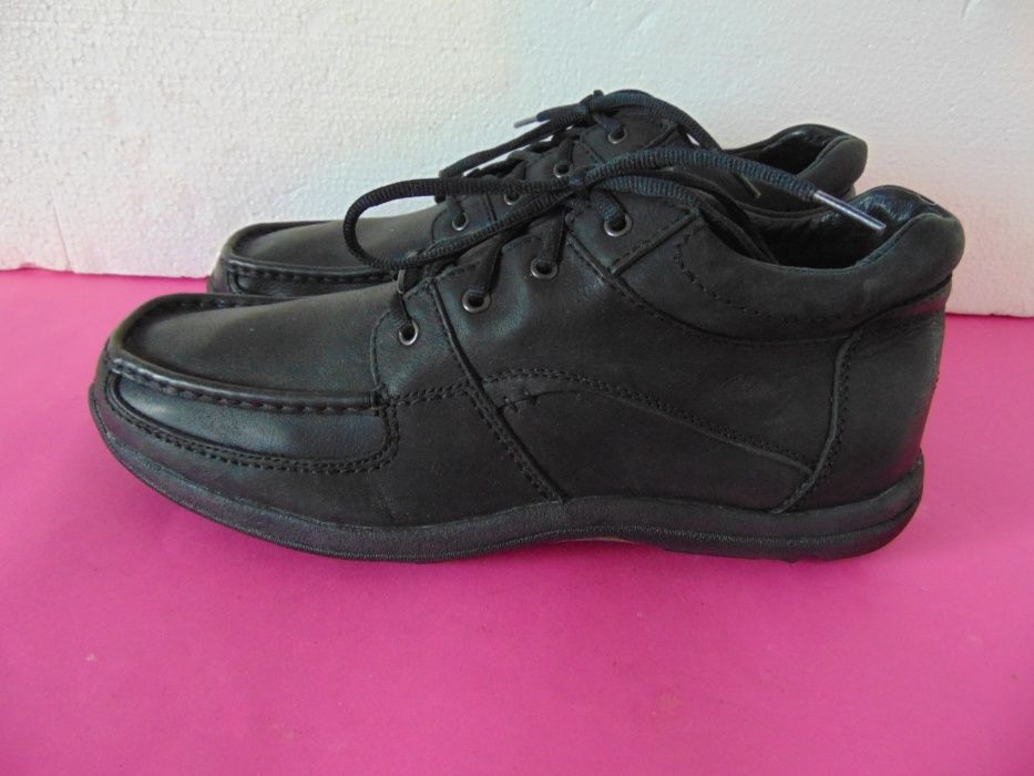 НОВИ Clarks Gore-texномер 44 Оригинални мъжки обувки