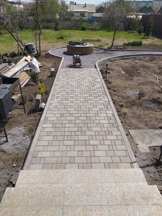 Облагораживание: Укладка брусчатки