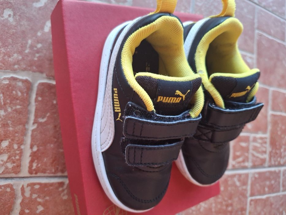 Pantofi Puma marimea 23