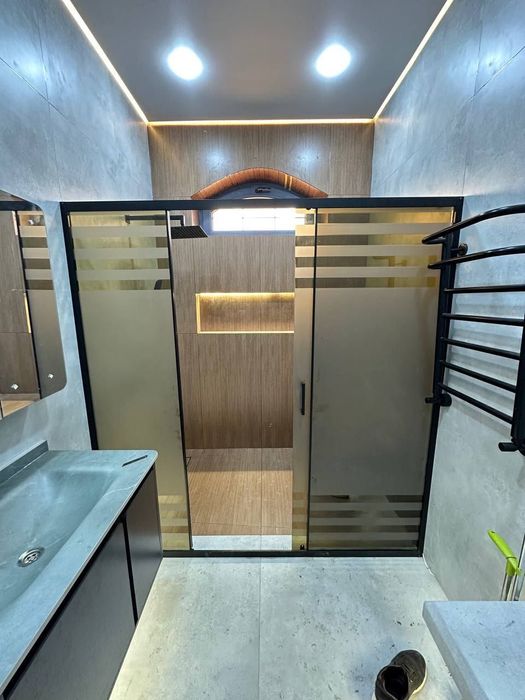 Душ ва кухня перегородкалари.