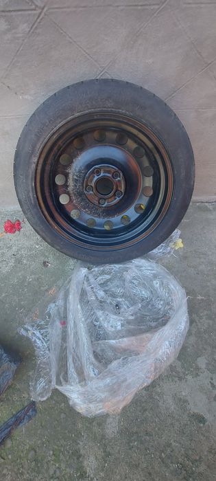 Vând roata de rezerva