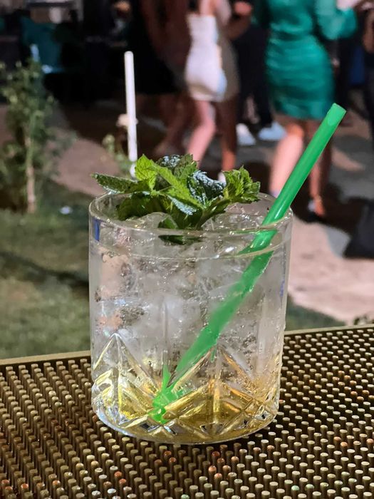 Cocktail bar și tort de shot