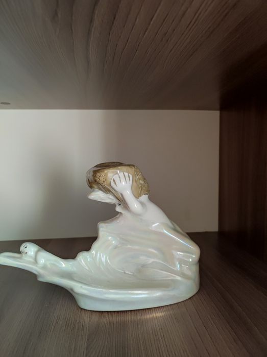 Фарфоровые статуэтки,в очень хорошем состоянии.