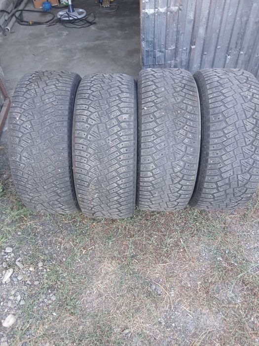 Продам шины на джип
