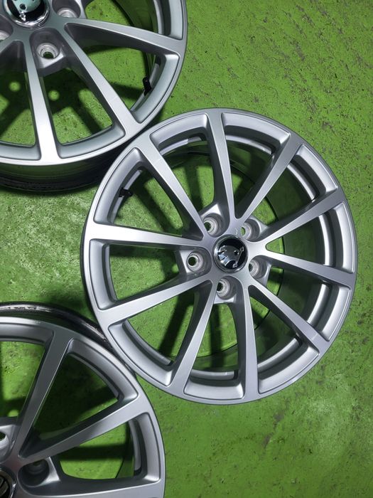 17 5x112 Skoda лети джанти 5х112 шкода