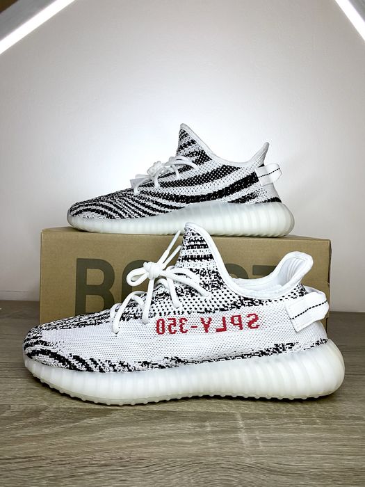 Yeezy Zebra noi