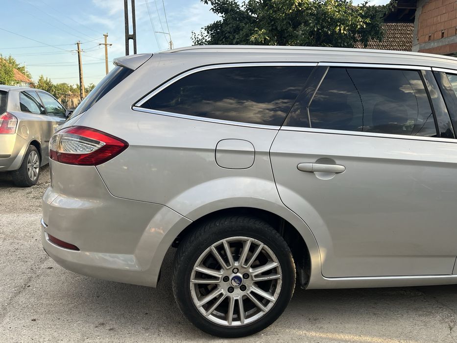 Vand Ford Mondeo 163 cp!!imprcabil recentui adus!! Cu nr rosu!!!