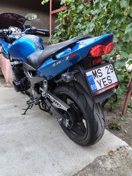 Kawasaki ZR 7S de vânzare
