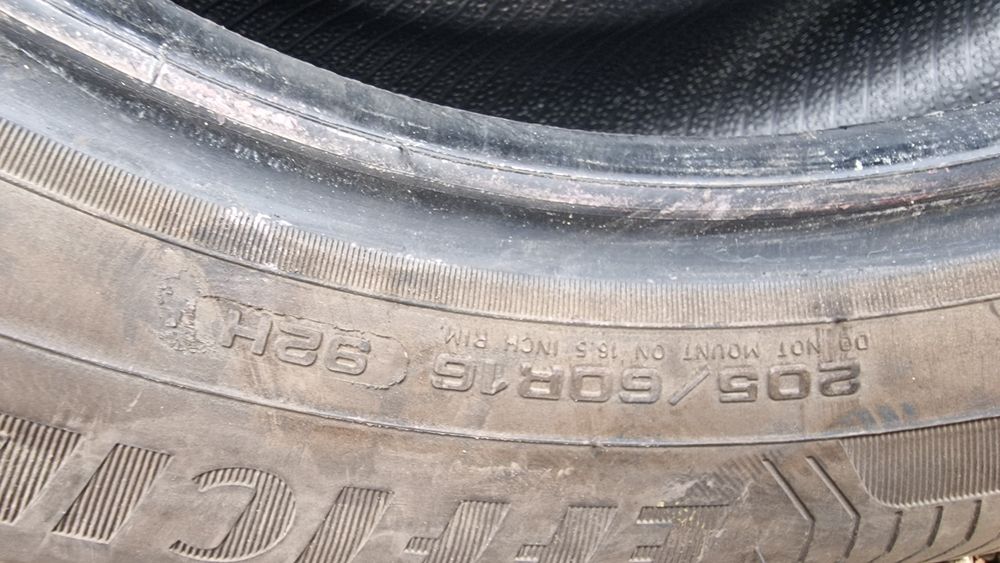 Anvelope 205/60R16 marca Goodyear, DOT 2022,6 mm