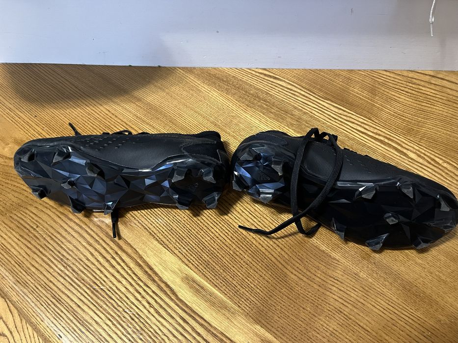 Adidasi fotbal Adidas Predator