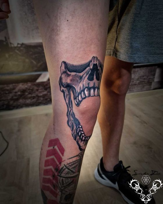 Студио за татуировки София, Младост 3