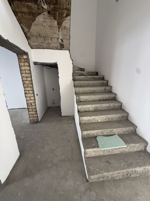 Продам коттедж Мирабад район