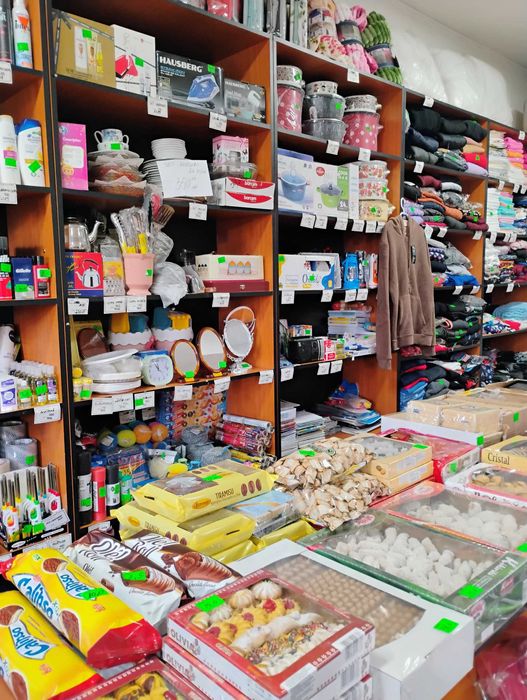 Vitrine frigorifice diverse marimi ,rafturi magazin in stare excelenta