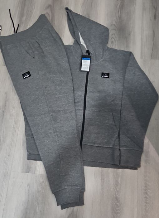 Дамски екип Flair М 100% оригинални