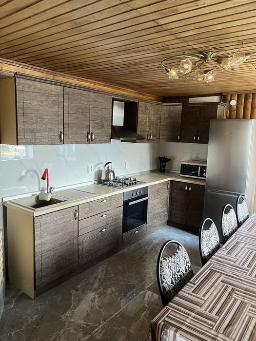 Дом посуточно с выходом на водоём