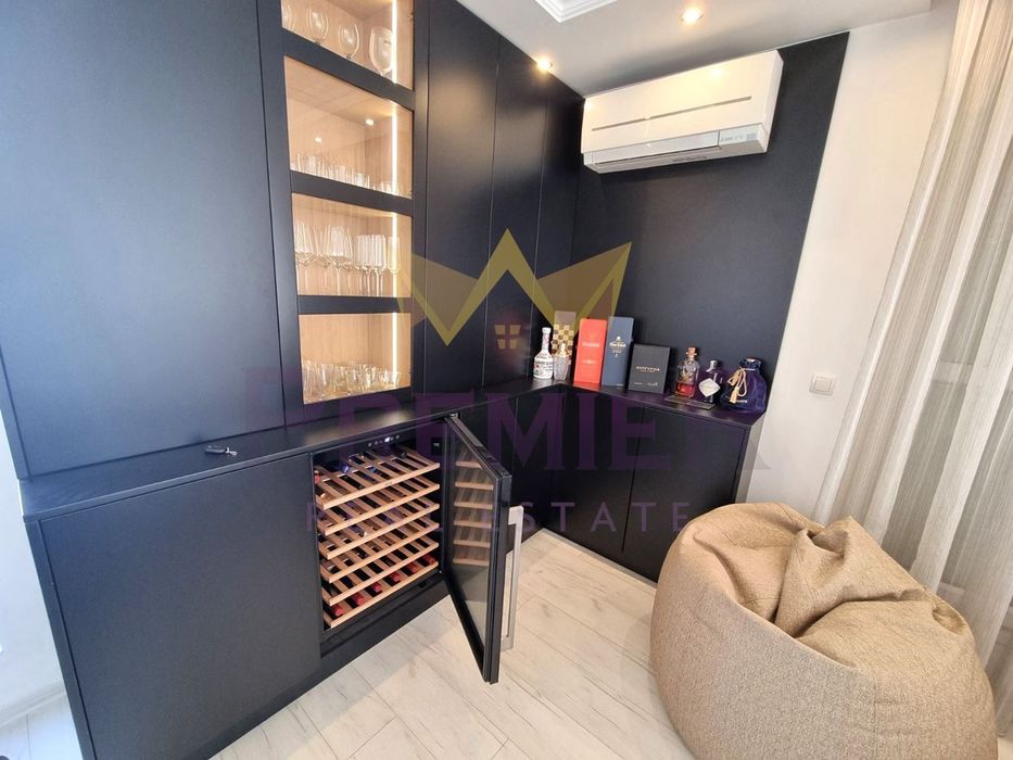 Продава се Тристаен апартамент в София, Полигона - 384 кв.м за 1040 €/кв.м - Снимка #7