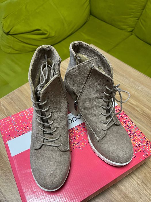 Дамски боти от естествен велур