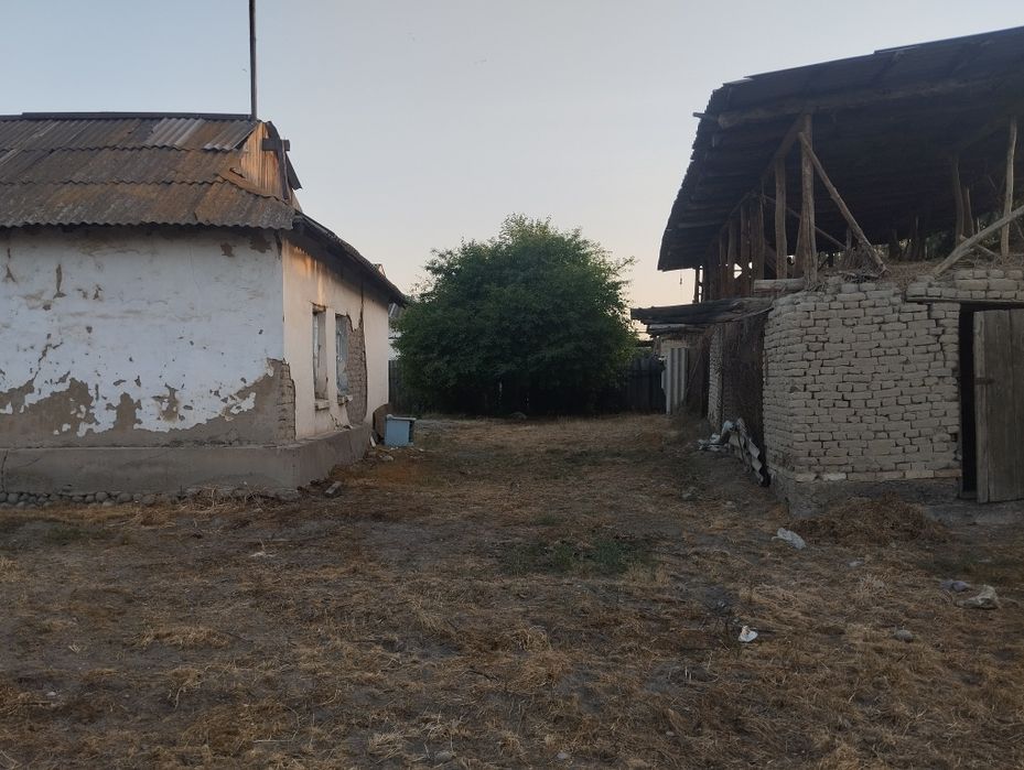 Участка сотилади. 9 соток