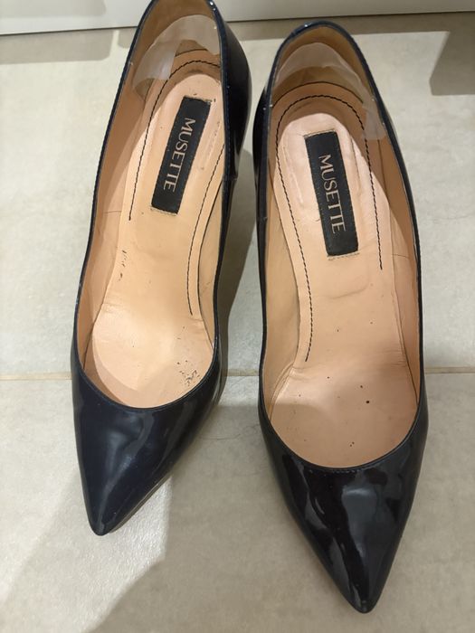 Лачени обувки Musette