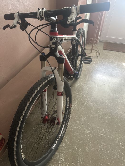 Bicicleta Cube Reaction GTC Pro
