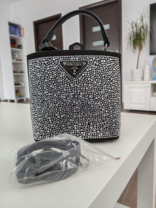 Vând geantă de damă