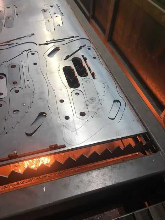 Cleste pentru busteni