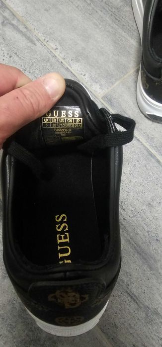 Дамски кецове Guess