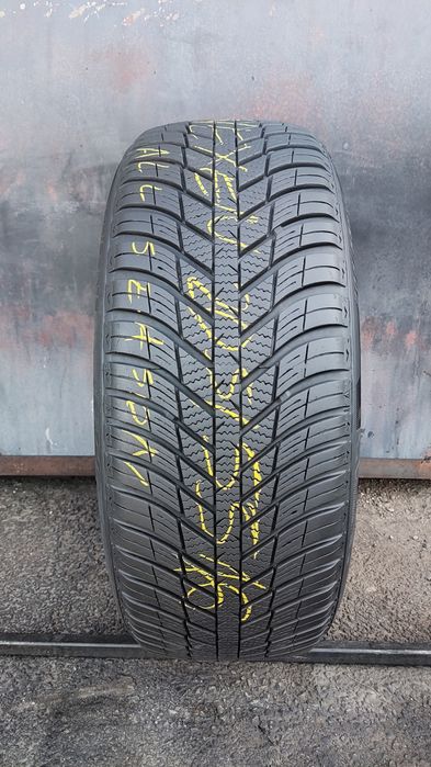 1бр. всесезонна гума 205/55/16 Nexen N'Blue 4 Season