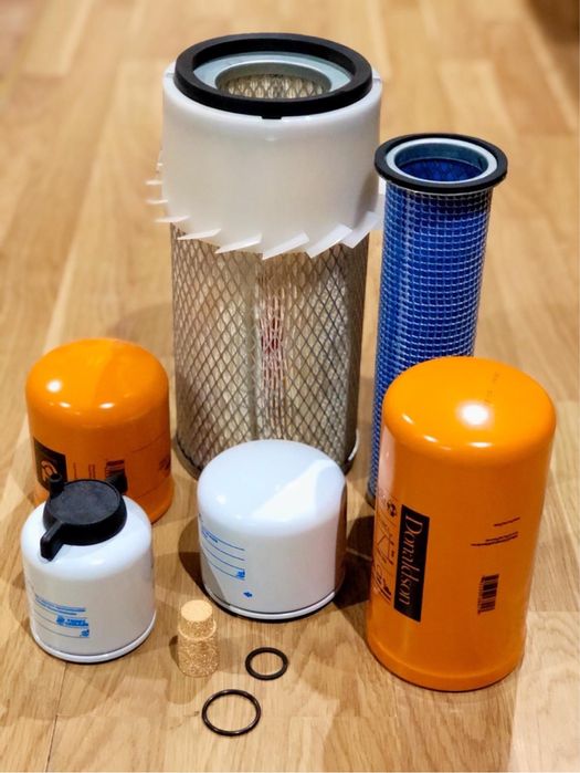 Kit filtre revizie mini incarcatoare Bobcat.